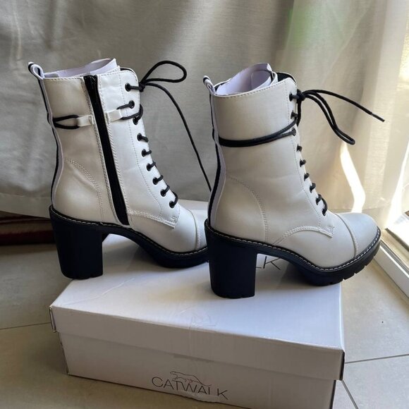 NWT Catwalk White Lace-Up Heeled Women Boots Size 6 German Import - Picture 5 of 14